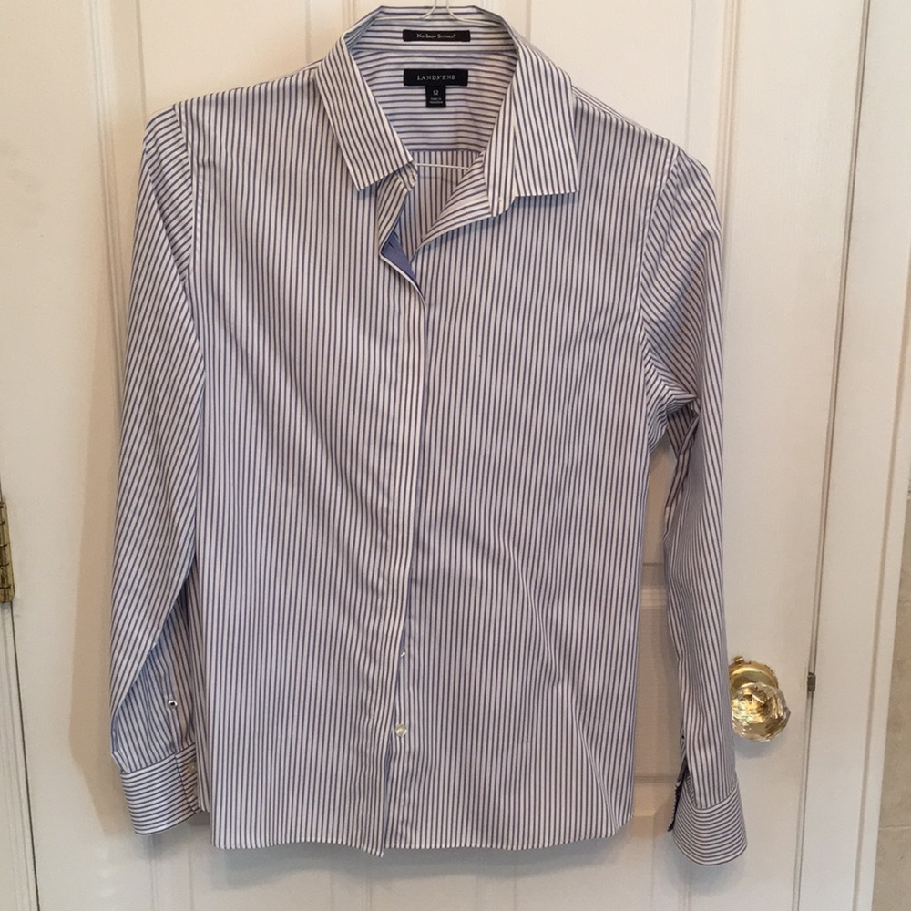 Lands End Women’s No Iron Blouse, Size 12